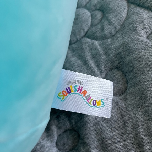 ๐ Ankur Two Toned Blue Fuzzy Spots Mushroom Original Squishmallows 16โ BNWT - Picture 3 of 8